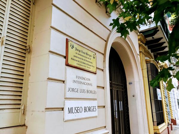 My favourite Argentinean writter, who inspired uncountable other writters and artists